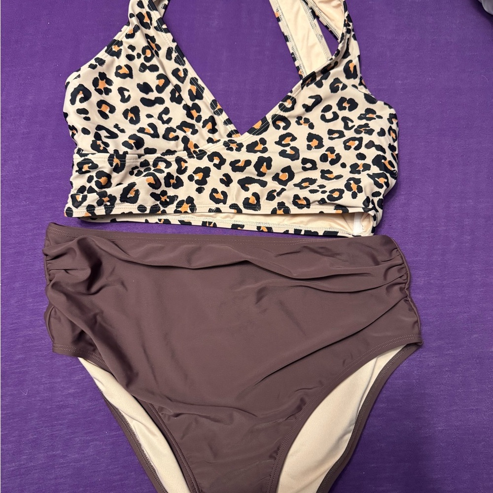 Cupshe leopard bikini size large (no padding)